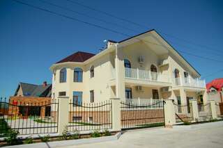 Отель Мини отель YNA Санжейка-2